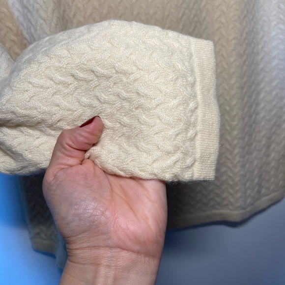 Charter Club 2 Ply Cashmere Cable Knit Sweater Size M - Picture 3 of 5